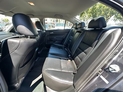 Used 2011 Honda Accord SE image 18
