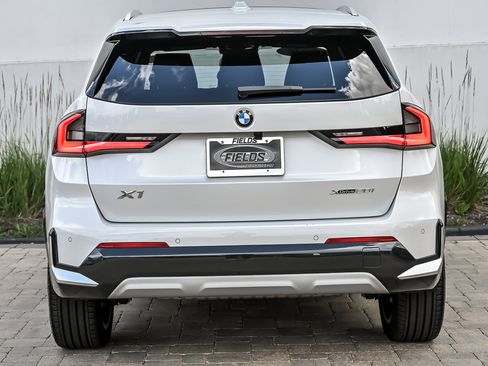 Used 2026 BMW X1 xDrive28i AWD/4WD image 12