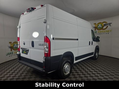 Used 2025 RAM ProMaster 2500 w/ Safety Group FWD image 10