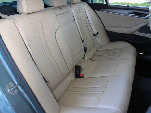 Used 2020 BMW M550i xDrive w/ Executive Package AWD/4WD image 26