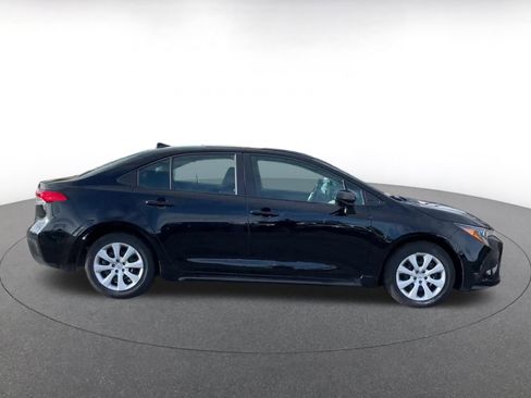 Used 2025 Toyota Corolla LE image 16