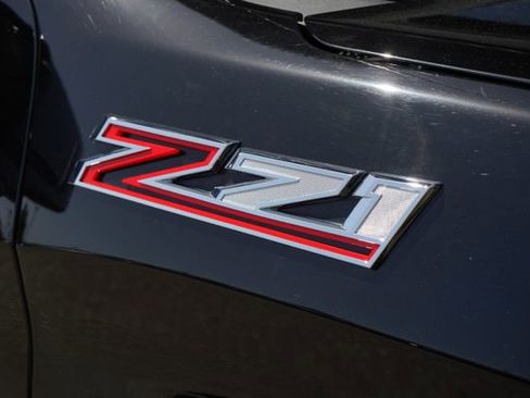 Used 2020 Chevrolet Silverado 1500 LT Trail Boss w/ Midnight Edition image 14