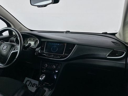 Used 2019 Buick Encore Sport Touring AWD/4WD image 23