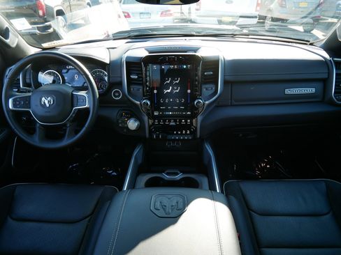 Used 2023 RAM 1500 Laramie AWD/4WD image 10