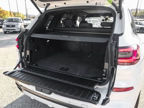 Used 2021 BMW X5 M50i image 70