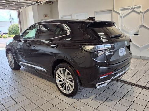 Used 2025 Buick Envision Avenir AWD/4WD image 3