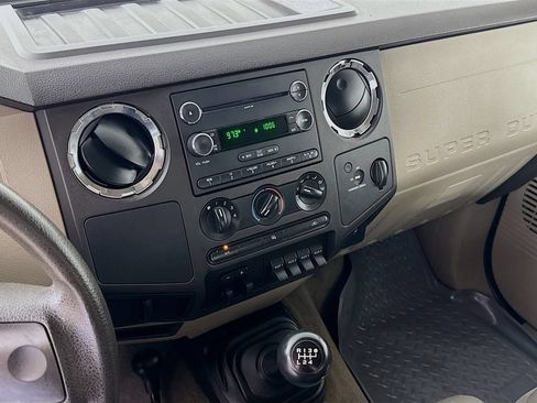 Used 2010 Ford F250 4x4 SuperCab Super Duty image 17
