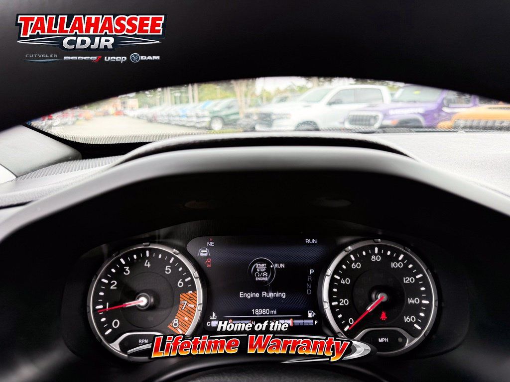 Used 2023 Jeep Renegade Latitude AWD/4WD image 24