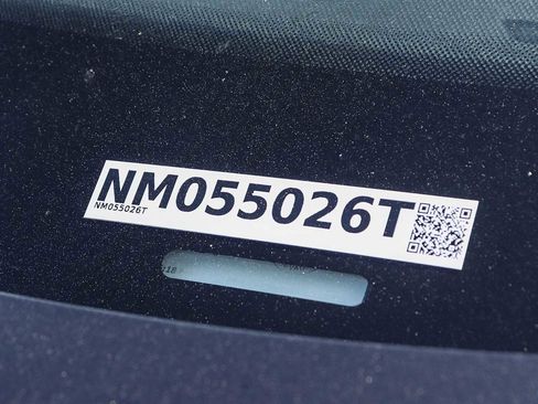 Used 2022 Volkswagen Tiguan SE R-Line image 9