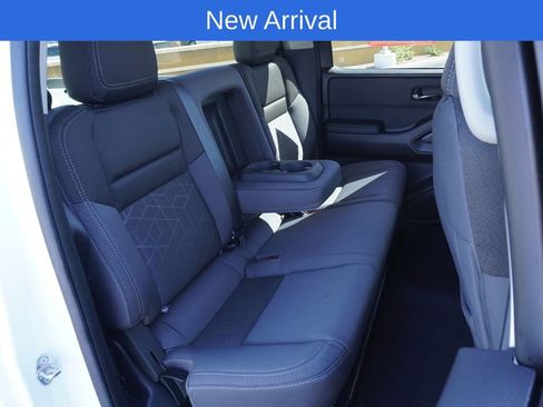 Certified 2025 Nissan Frontier SV w/ Tow Package RWD image 10