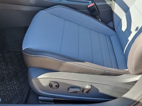 New 2025 Volkswagen Jetta SE image 10