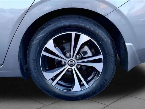 Used 2022 Nissan Sentra SV w/ All-Weather Package FWD image 9