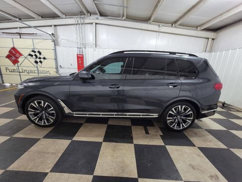 Used 2021 BMW X7 xDrive40i w/ Executive Package image 9