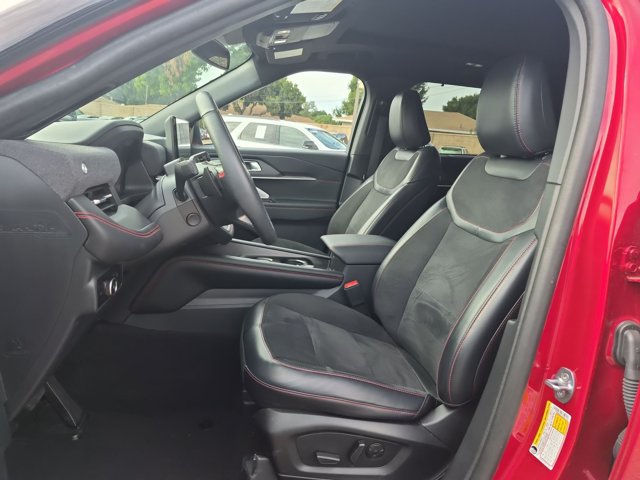 Used 2025 Ford Explorer ST AWD/4WD image 13