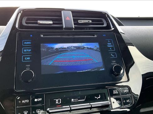Used 2019 Toyota Prius LE image 25