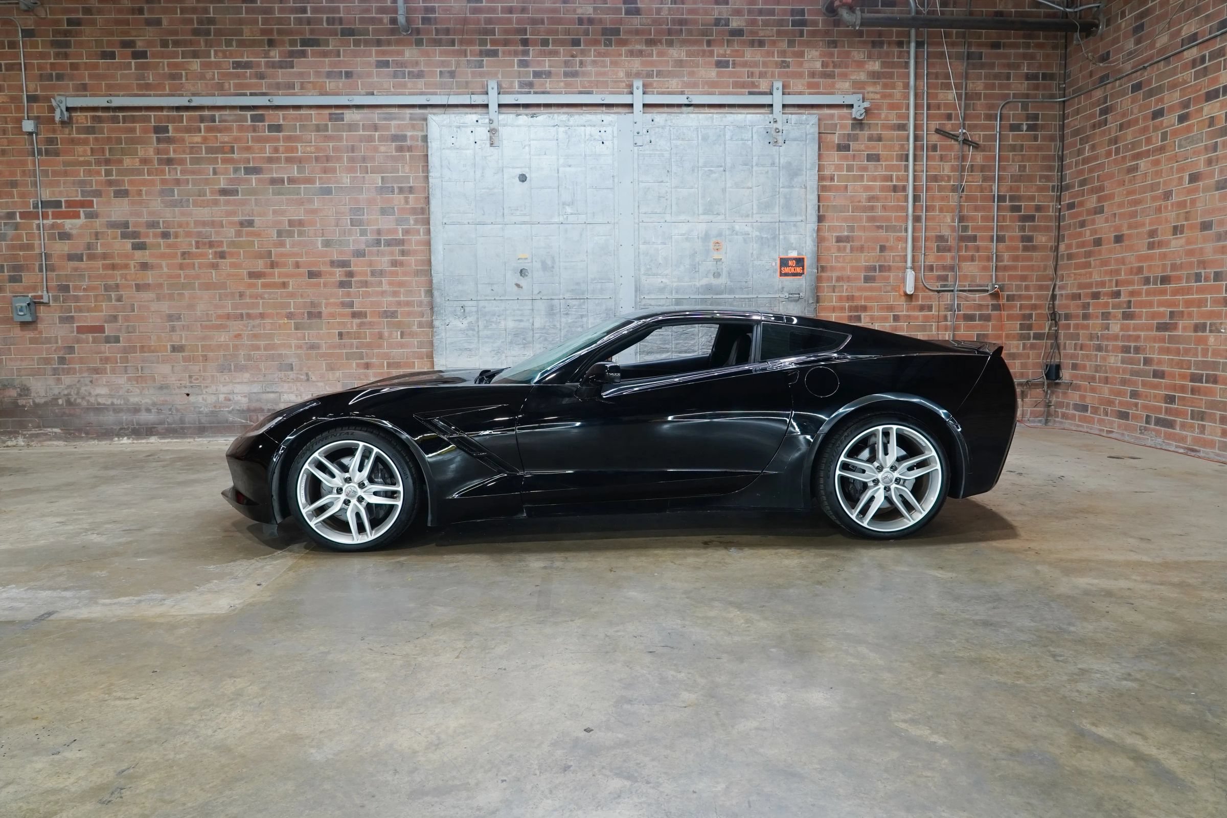 Used 2014 Chevrolet Corvette Stingray Coupe RWD image 1