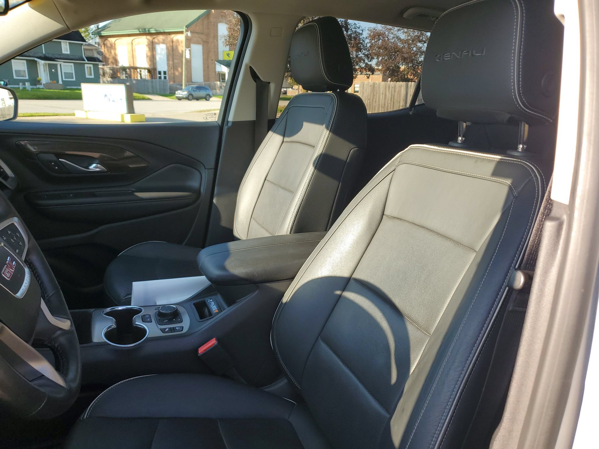 Used 2019 GMC Terrain Denali w/ Advanced Safety Package FWD image 17
