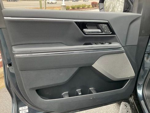 New 2025 GMC Sierra EV Denali image 4