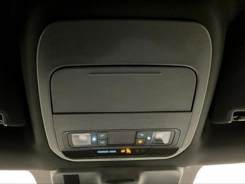 Used 2023 Ford F150 XLT image 35