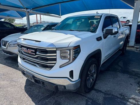 Used 2022 GMC Sierra 1500 SLT w/ X31 Off-Road Package AWD/4WD image 3