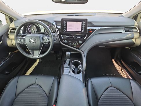 Used 2024 Toyota Camry SE w/ Convenience Package image 9