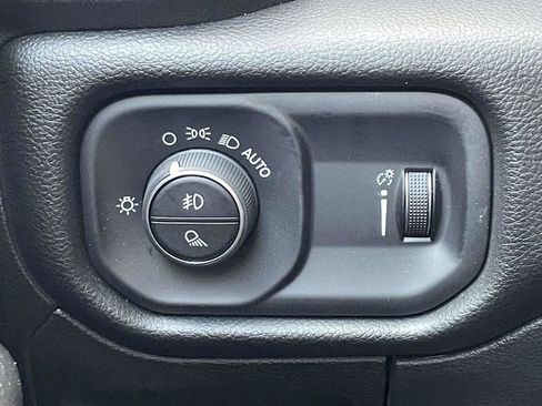 Certified 2023 RAM 1500 Big Horn image 28