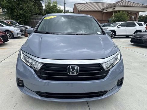 Used 2024 Honda Odyssey Touring image 2