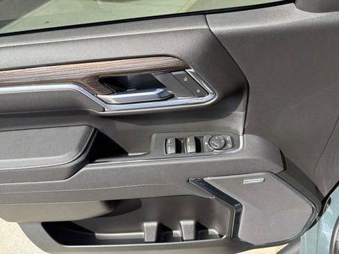 Used 2025 Chevrolet Silverado 1500 LT Trail Boss w/ LT Trail Boss Premium Package image 15