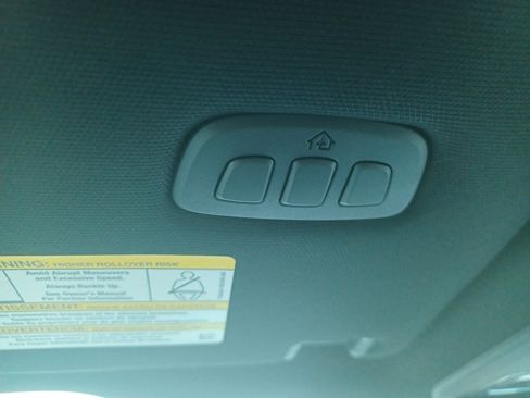 New 2025 Ford F150 Lariat w/ Equipment Group 502A High image 44