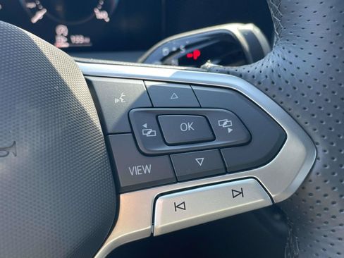 New 2026 Volkswagen Tiguan SE R-Line FWD image 22