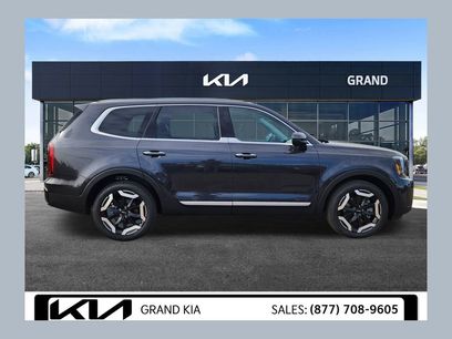 New 2025 Kia Telluride S