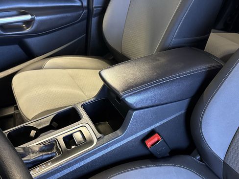 Used 2017 Ford Escape SE w/ Equipment Group 201A image 20