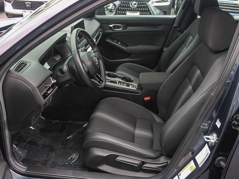 Used 2025 Honda Civic Sport image 18