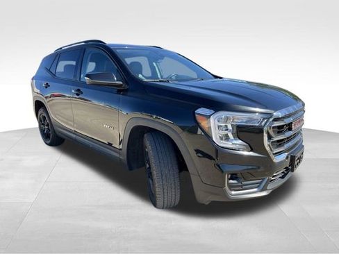 Used 2023 GMC Terrain AT4 image 8