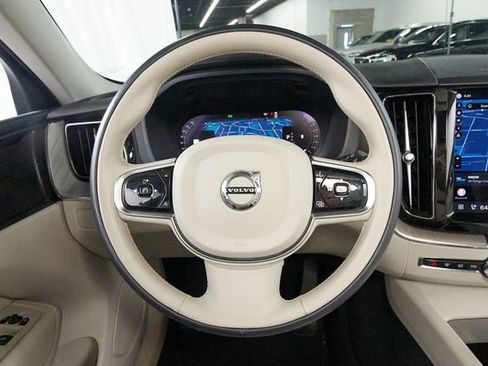 Certified 2023 Volvo XC60 B5 Plus w/ Climate Package AWD/4WD image 8