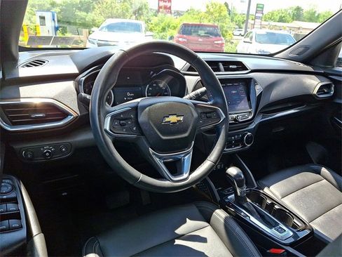 Certified 2022 Chevrolet TrailBlazer ACTIV w/ Sun and Liftgate Package image 10