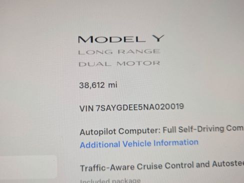 Used 2022 Tesla Model Y Long Range AWD/4WD image 5