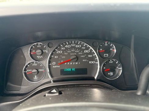 Used 2024 GMC Savana 2500 w/ Driver Convenience Package image 36
