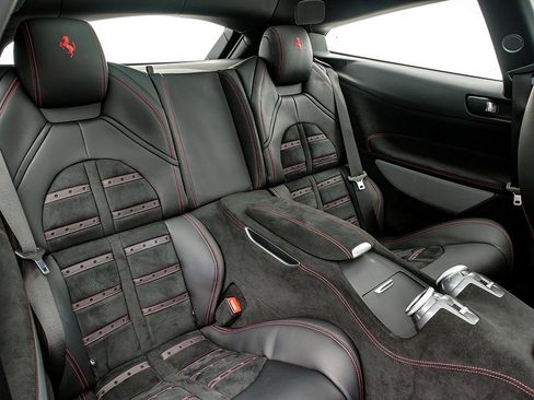 Certified 2020 Ferrari GTC4Lusso T image 17