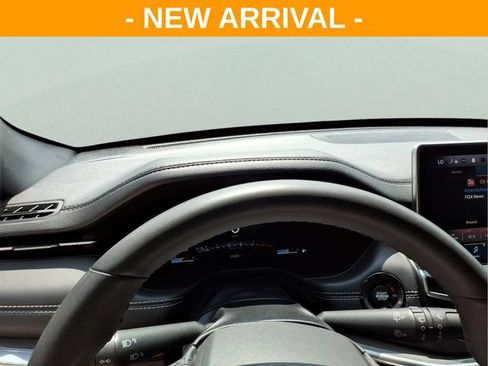 Used 2023 Jeep Compass High Altitude AWD/4WD image 29