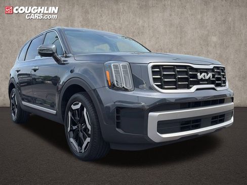Used 2023 Kia Telluride S AWD/4WD image 1