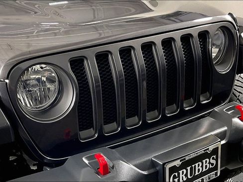 Used 2018 Jeep Wrangler Unlimited Rubicon AWD/4WD image 37