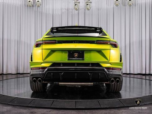 Used 2024 Lamborghini Urus Performante AWD/4WD image 14
