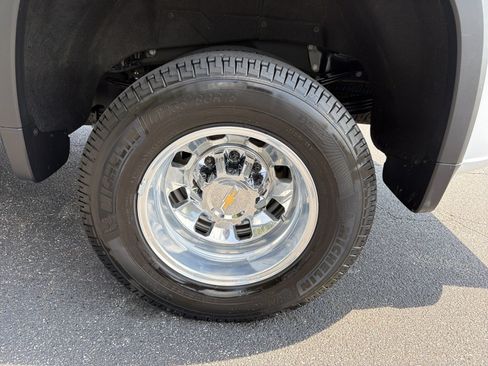 Used 2026 Chevrolet Silverado 3500 High Country w/ Technology Package AWD/4WD image 19