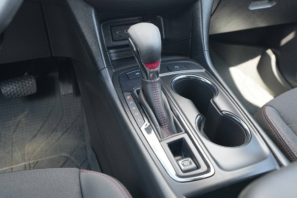 Used 2024 Chevrolet Equinox RS w/ LPO, Floor Liner Package AWD/4WD image 34