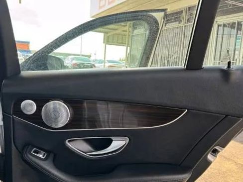 Used 2016 Mercedes-Benz C 300 Sedan image 25