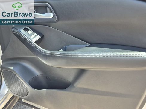 Used 2024 Nissan Rogue SV FWD image 16