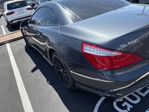 Used 2015 Mercedes-Benz SL 550 image 3
