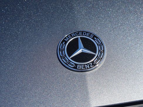 Used 2018 Mercedes-Benz E 400 4MATIC Wagon image 27