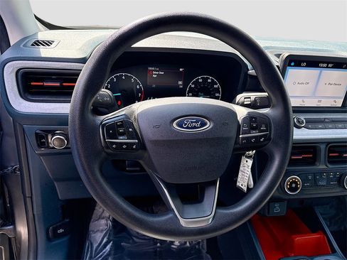 Used 2024 Ford Maverick XLT image 11